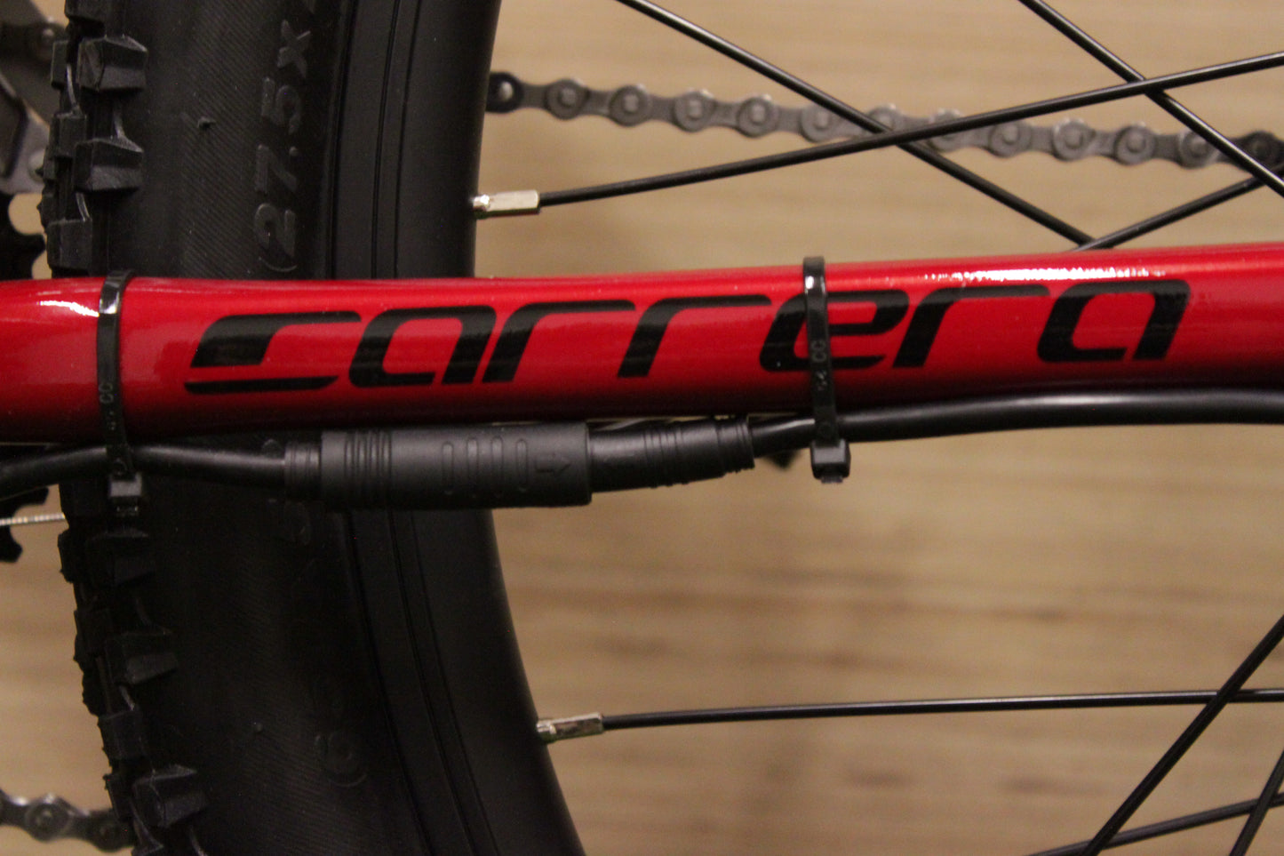 2025 Carrera Valour | 900W-1200W