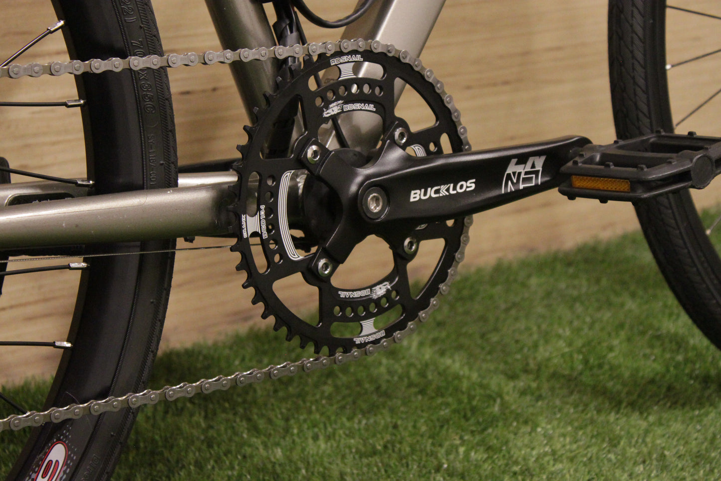 Trek Dual Sport 1 | 900W-1200W