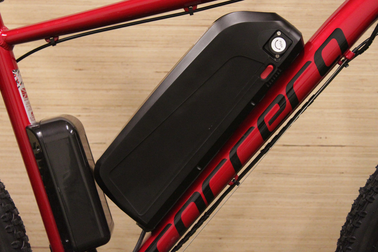 2025 Carrera Valour | 900W-1200W