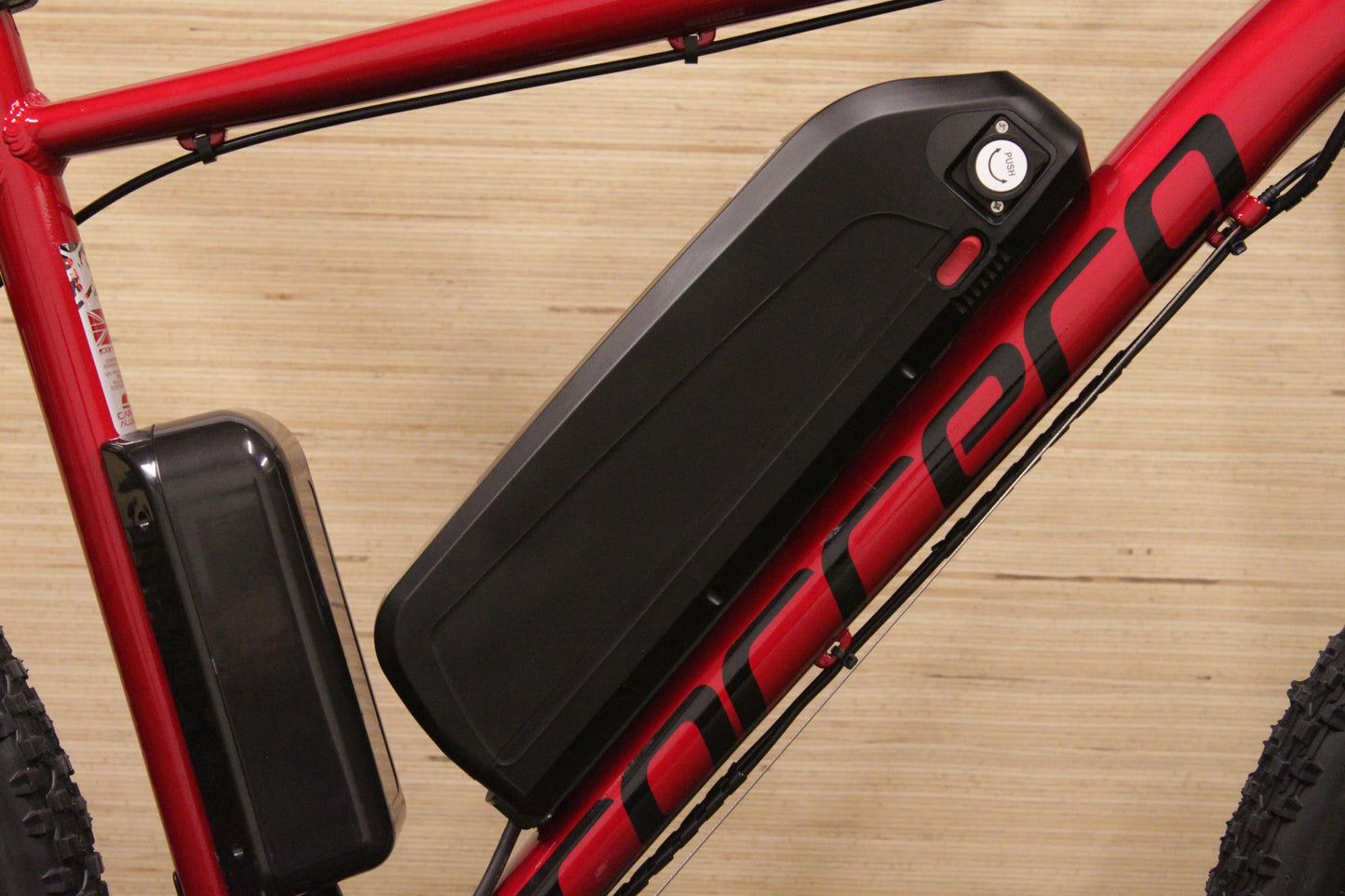 2025 Carrera Valour | 900W-1200W